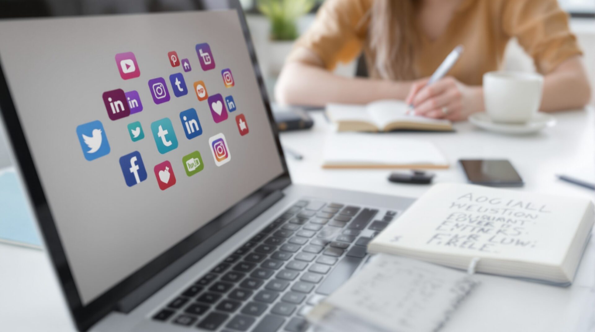Comment se former au community management ?